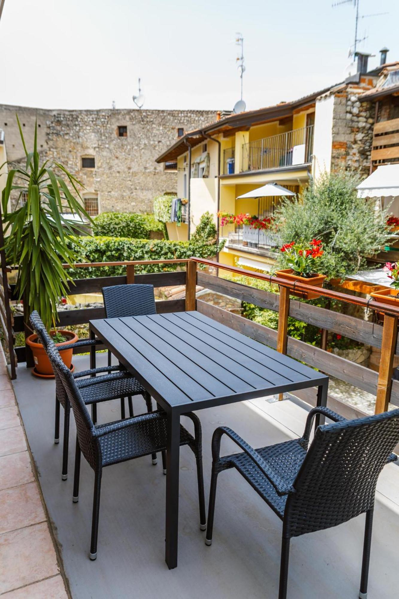 Cozy Castello Manerba del Garda Exterior foto