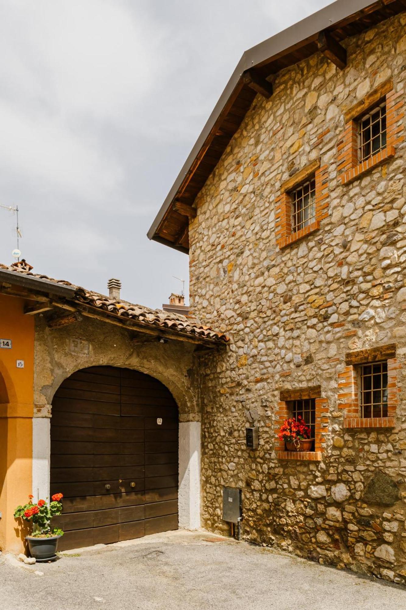 Cozy Castello Manerba del Garda Exterior foto