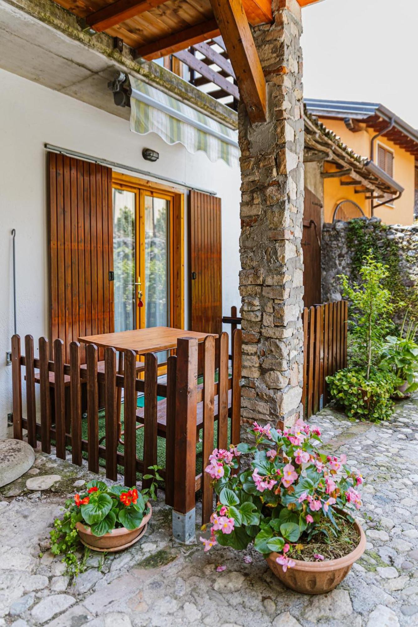 Cozy Castello Manerba del Garda Exterior foto
